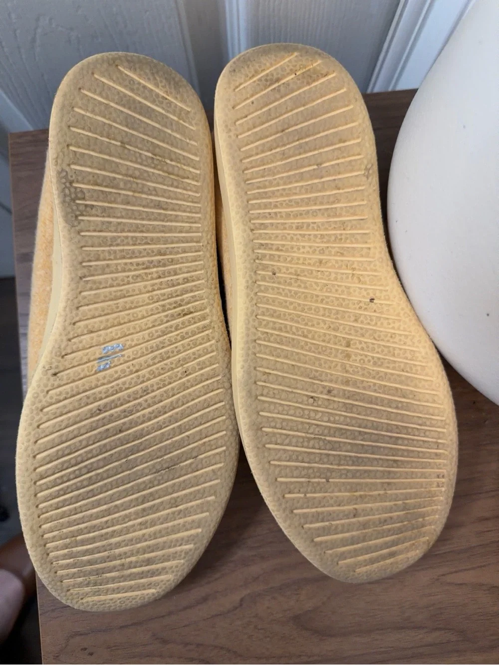 Allbirds Wool Loungers Women’s 9 Mustard Yellow Merino Wool Slip On Shoes